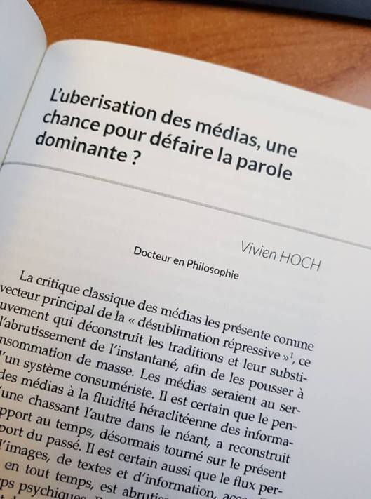 Article philosophie médias Vivien Hoch.jpg